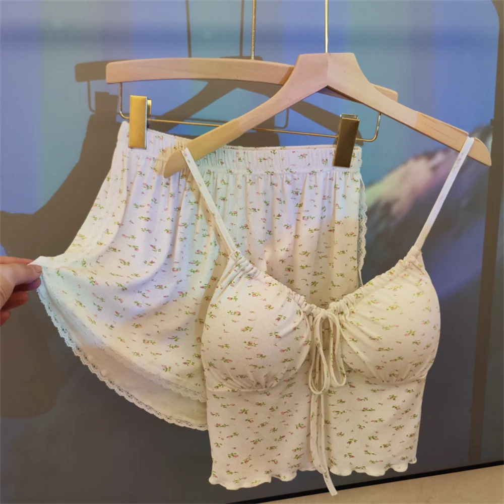 

1PCS Summer chest pad sling vest shorts pajamas women's lightness sweet small floral modal can be worn outside loungewear set.