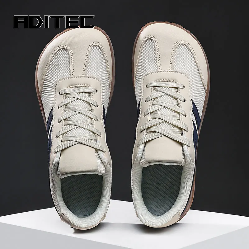 

Men’s Wide-Fit Casual Shoes with Breathable Mesh Uppers—Suitable for Summer Wear, Light Outdoor Hiking, and Everyday Activities