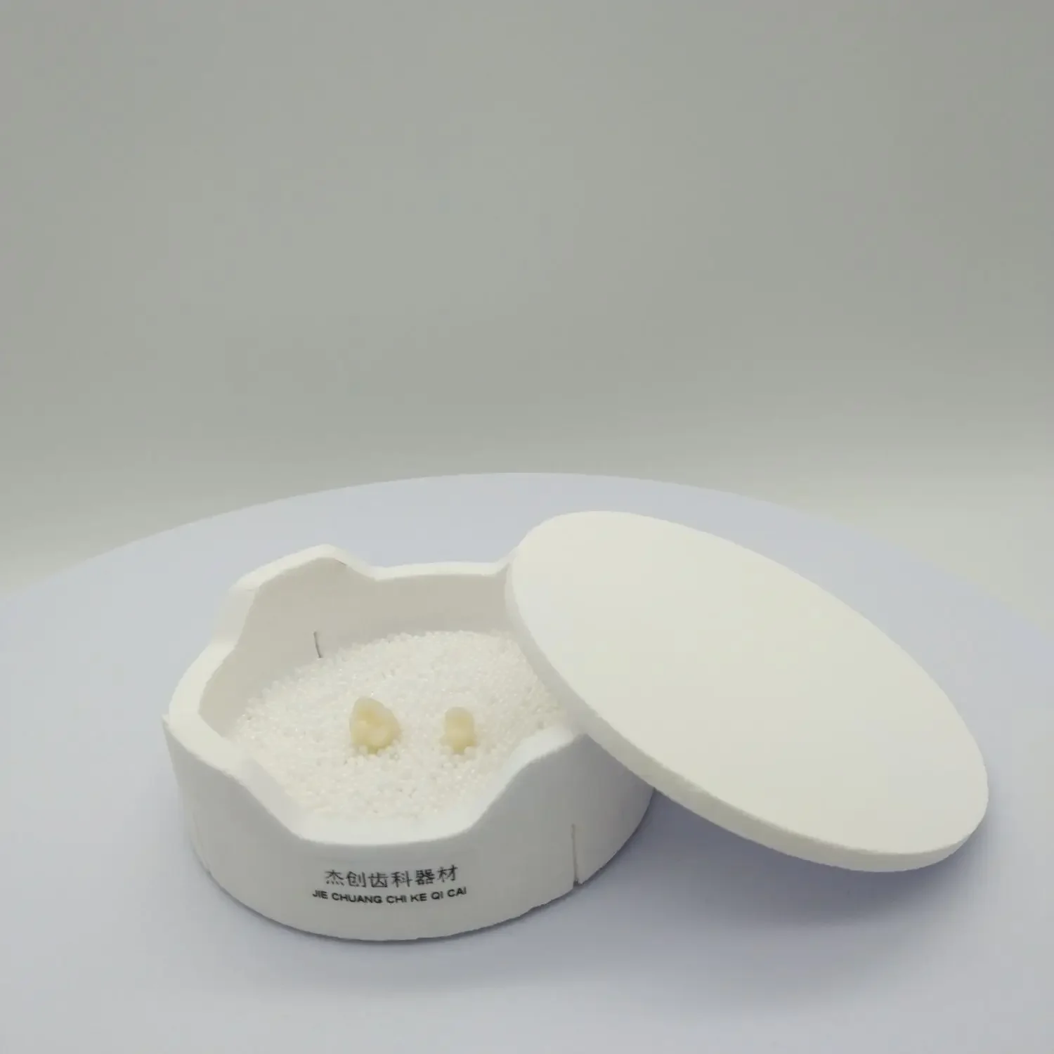 Dental Crucible Porcelain Teeth Special High-temperature Heating Tool Zirconia Sintered Disc High-temperature Resistant Material