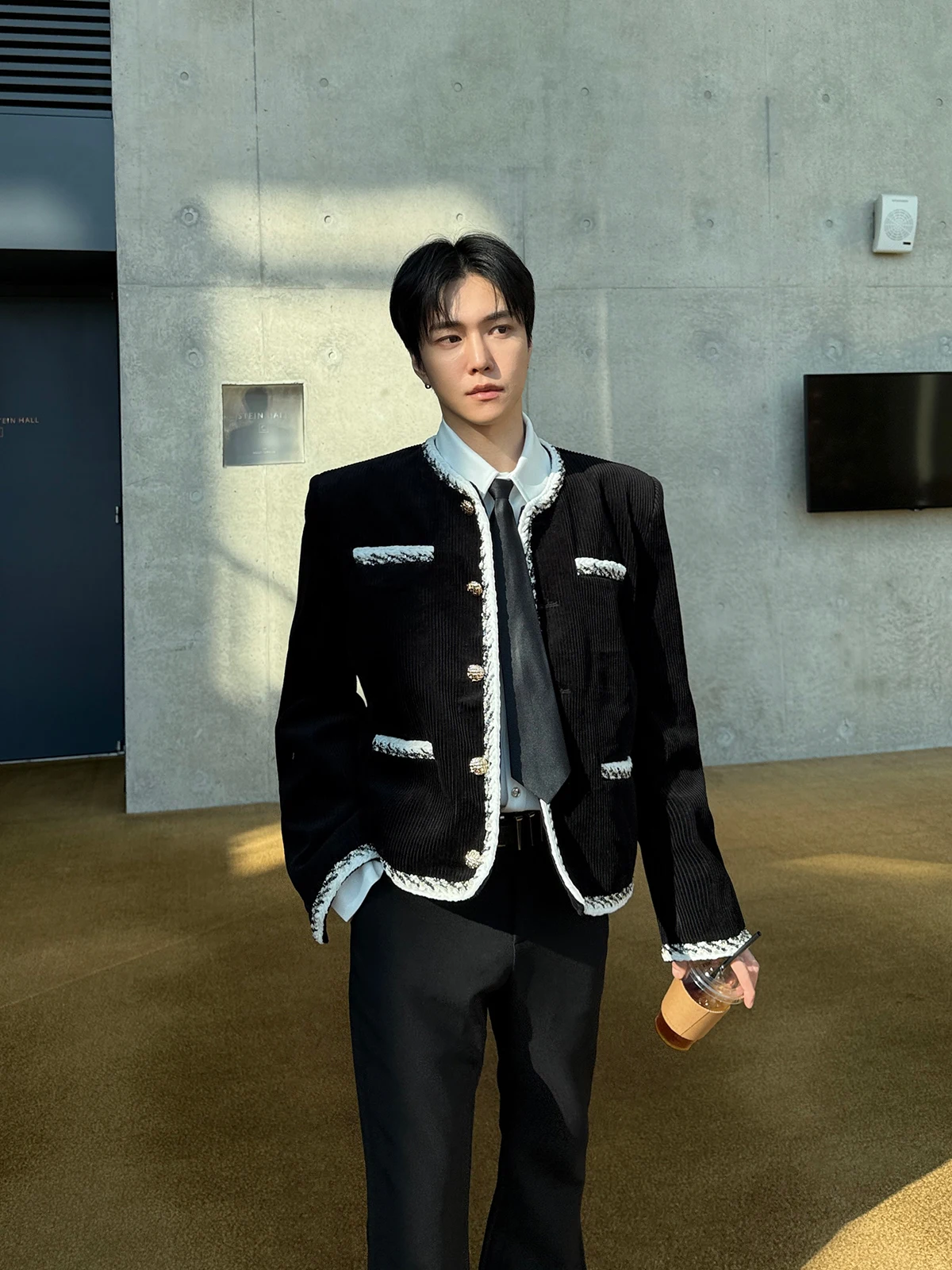 

Мужская вельветовая куртка в стиле ретро с цветовыми блоками, осенне-зимняя верхняя одежда, простое элегантное пальто из полиэфирного волокна