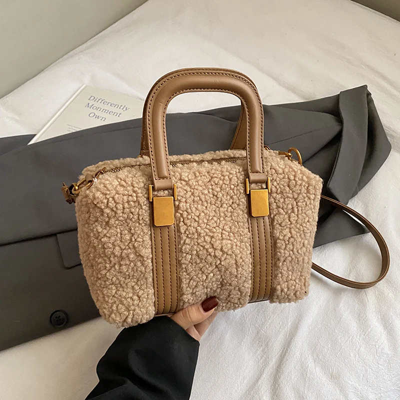 

Small Handbag Winter Warm Lamb Woolen Shoulder Bag For Women Coffee Khaki Soft Plush Bag Fashion Pluffy Crossbody Bag Female