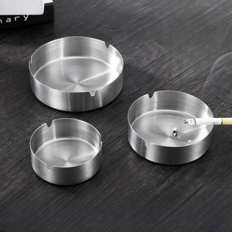 Round Stainless Steel Cigarette Ashtray Portable Tabletop Silver Gold Metal Ash Tray For Smoker Fly Ash Proof Ashtray Home Decor