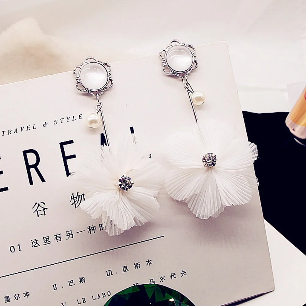 1pair Korean Long-style Elegant Cat-eye Stone Pearl White Net-sheen Lace Flower Earrings for Women, Exaggerated Ear Pendants - view 2