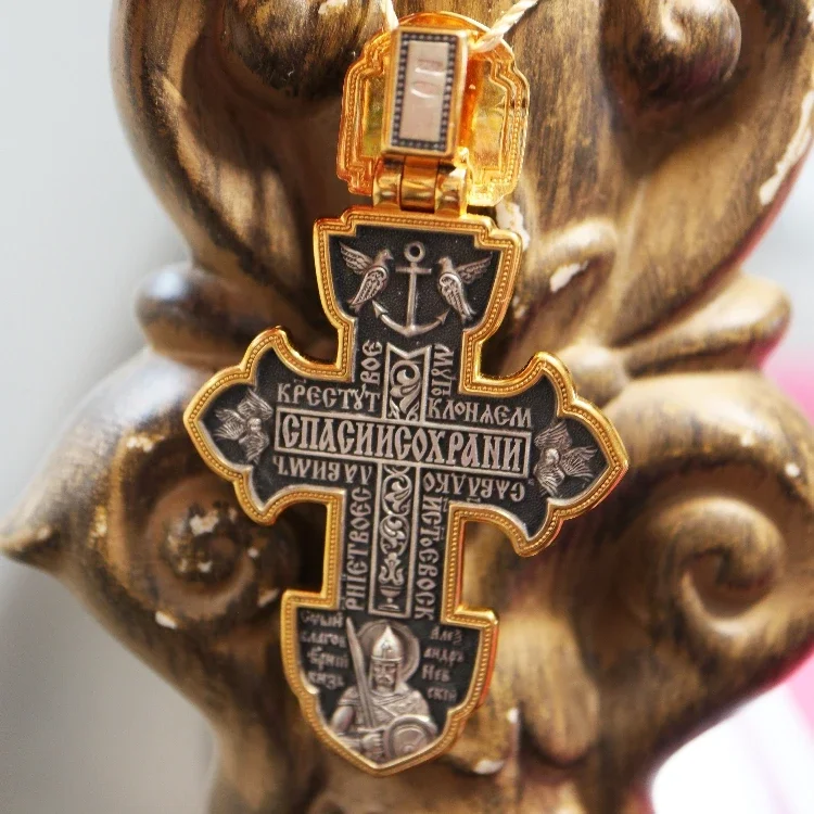 QN Silver Color Russia Estonia Elizabeth High Relief George Dragon Slayer Pendant Necklace for Women Pendants Fashion Jewelry
