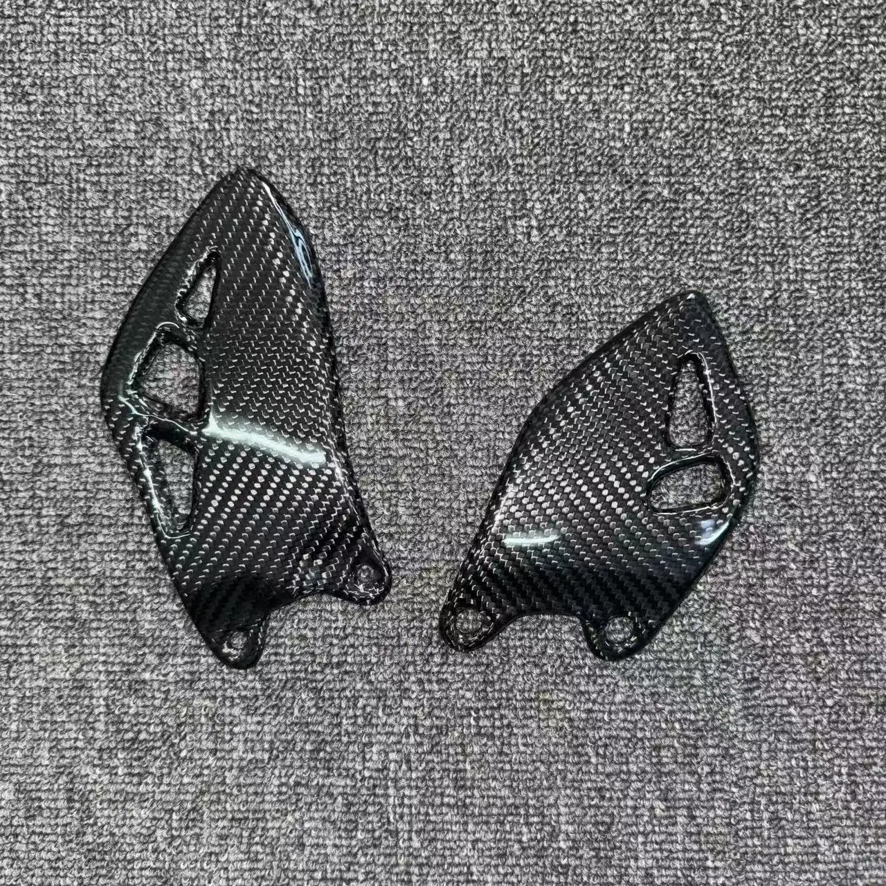 

For KAWASAKI ZX-10R 2011-2024 ZX 10R 2023 Motorcycle Accessories Rear Footrest Wing Plate ZX10R Carbon Fiber Heel Guards Rearset