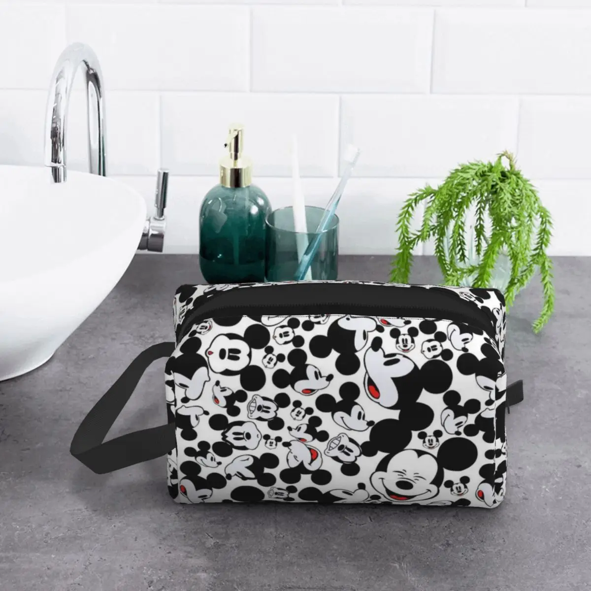 Custom Travel Mickey Mouse Minnie Toiletry Bag Fashion Cosmetic Makeup Organizer Women Beauty Storage Dopp Kit Case