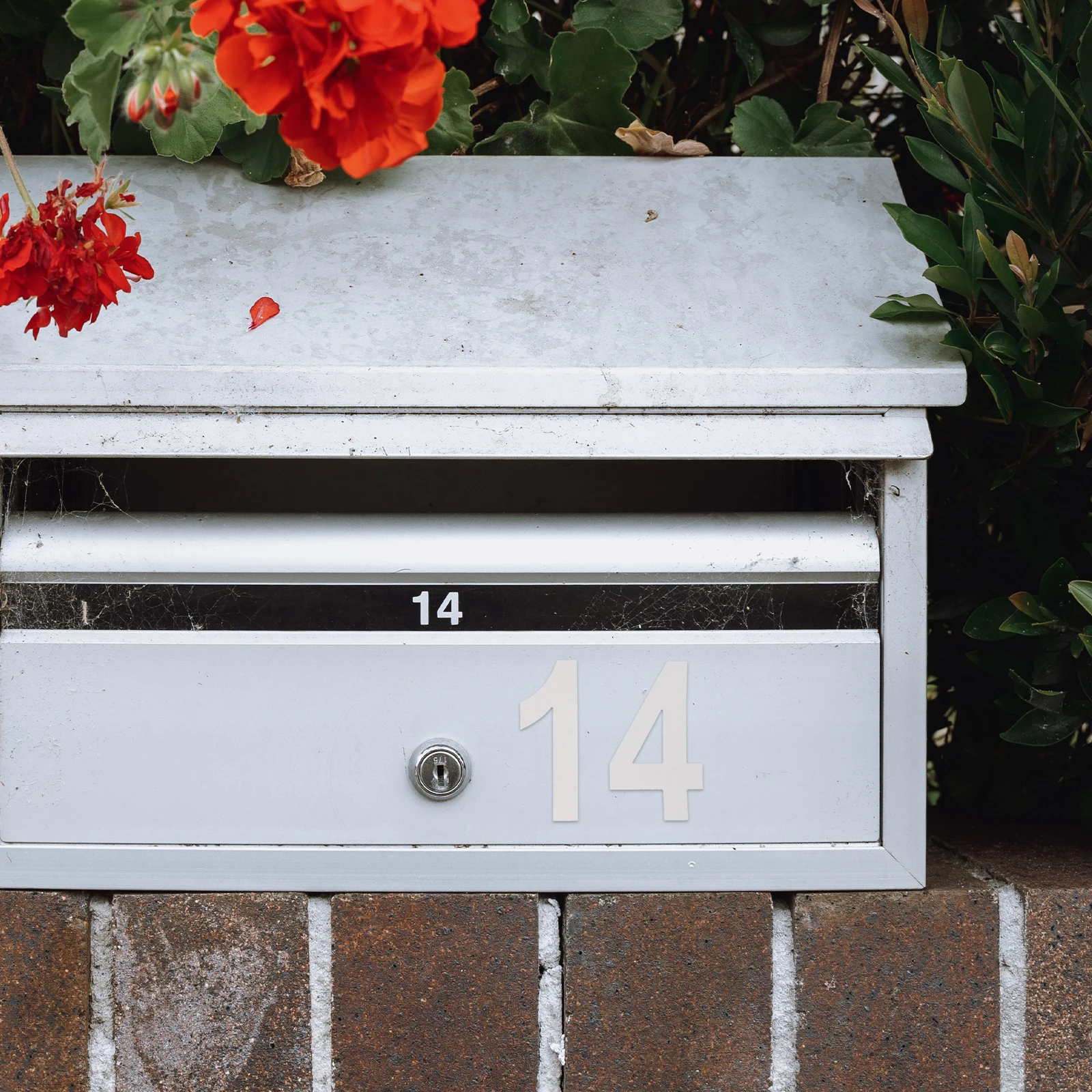

2 set 2 Sets Reflective Mailbox Stickers White 3 Inch 4 Inch Waterproof PVC Self Adhesive Durable Outdoor Visibility Safety