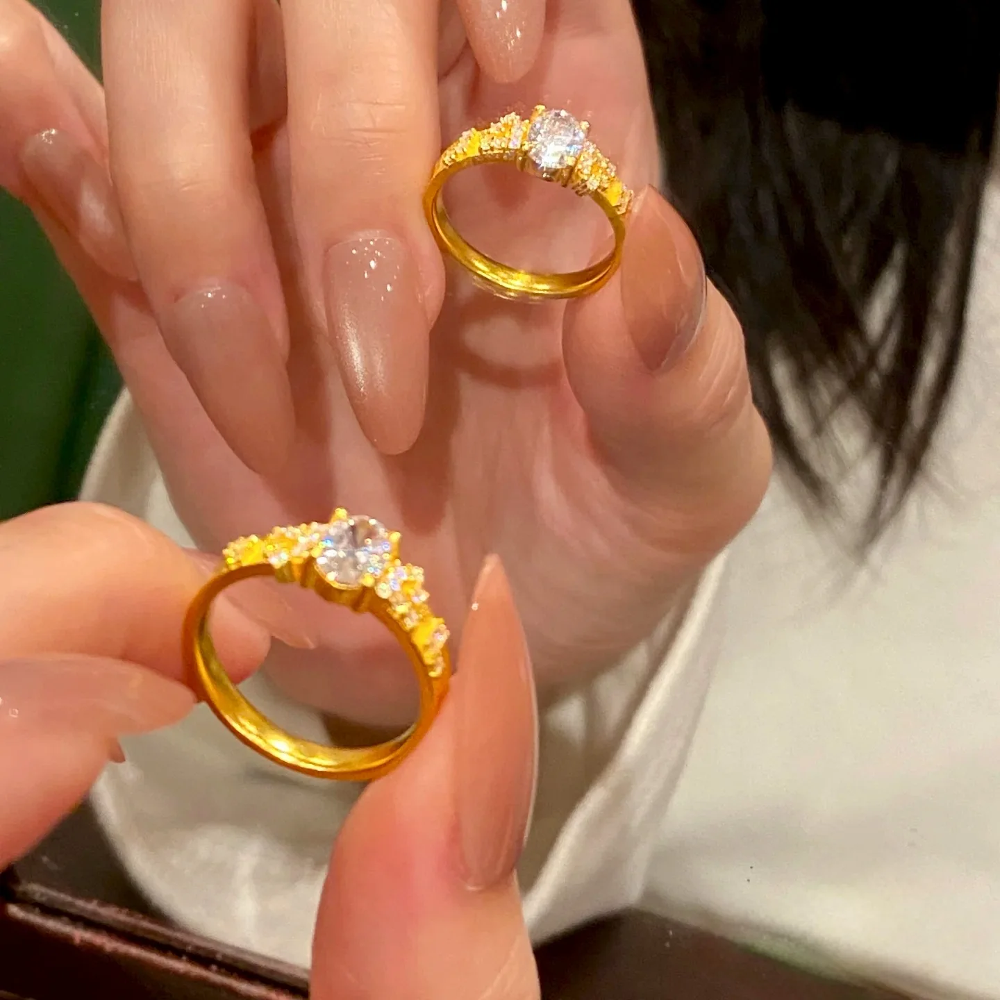 

9999 24K real gold star flash drill pigeon egg ring brushed oval broken diamond index finger ring temperament ring female