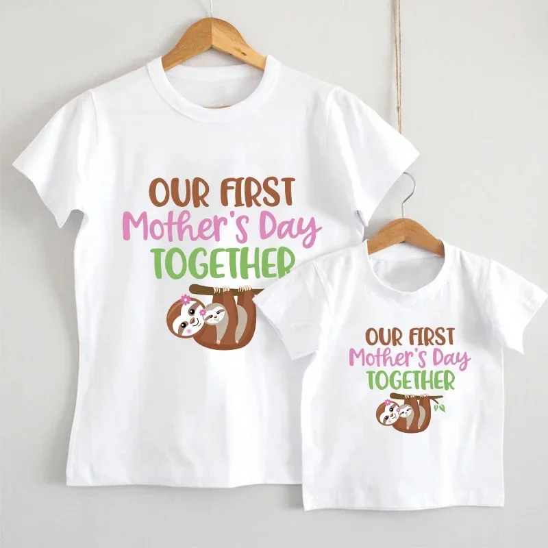 Lovely Cartoon Design Family Tshirt Two Sweet Matching Clothes Dad Mom Bro Sister Family Old Birthday Girl T-shirt