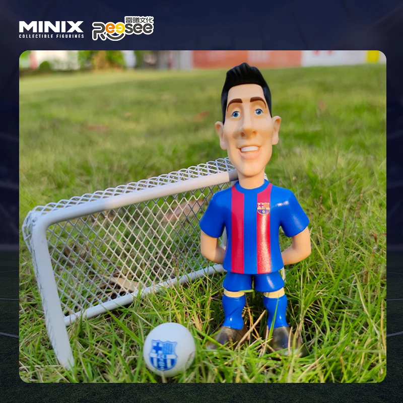 

Minix Star Player Figure - Lewandowski - New Year's Gift - a Great Gift for Friends and Family for Christmas, New Year, and Birthdays, Popular Culture Decoration, Birthday Gift, Comic Book Collectible, Officially Licensed Product, High-End Collectible, Co