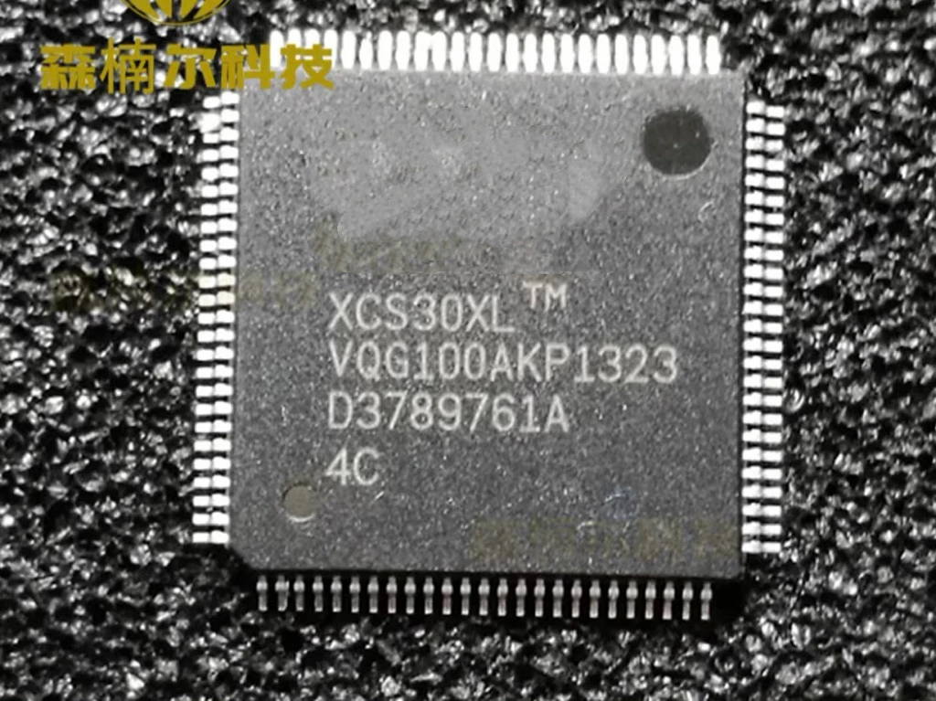 

/ XCS30XL-4VQ100C XCS30XL новый