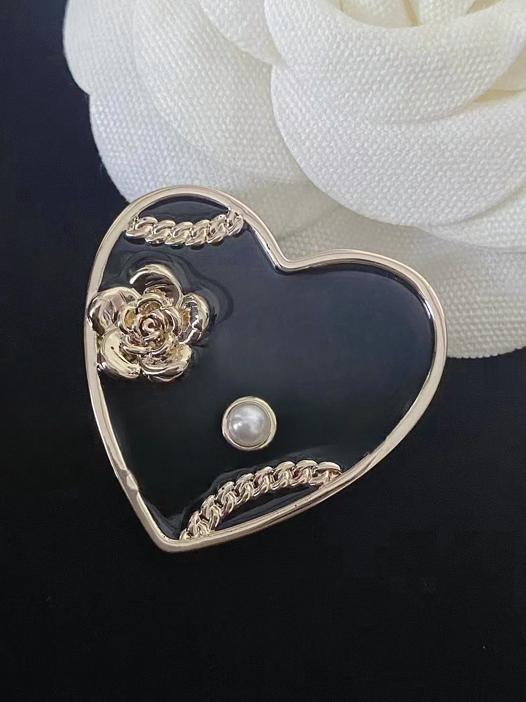 Nuevo Broche de perlas de flores de alta calidad, tendencia de moda retro de alta gama, Europa y Estados Unidos