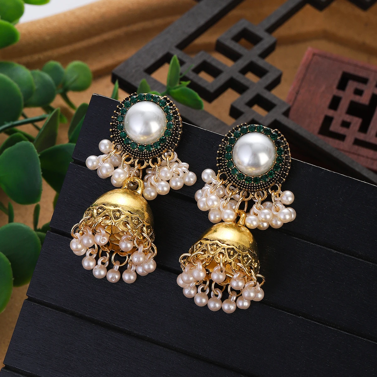 Luxury Crystal Round Pearl Inlaid Dangle Earrings Women's Ethnic Gold Color Bell Bollywood Indian Earrings Wedding Gift Mujer