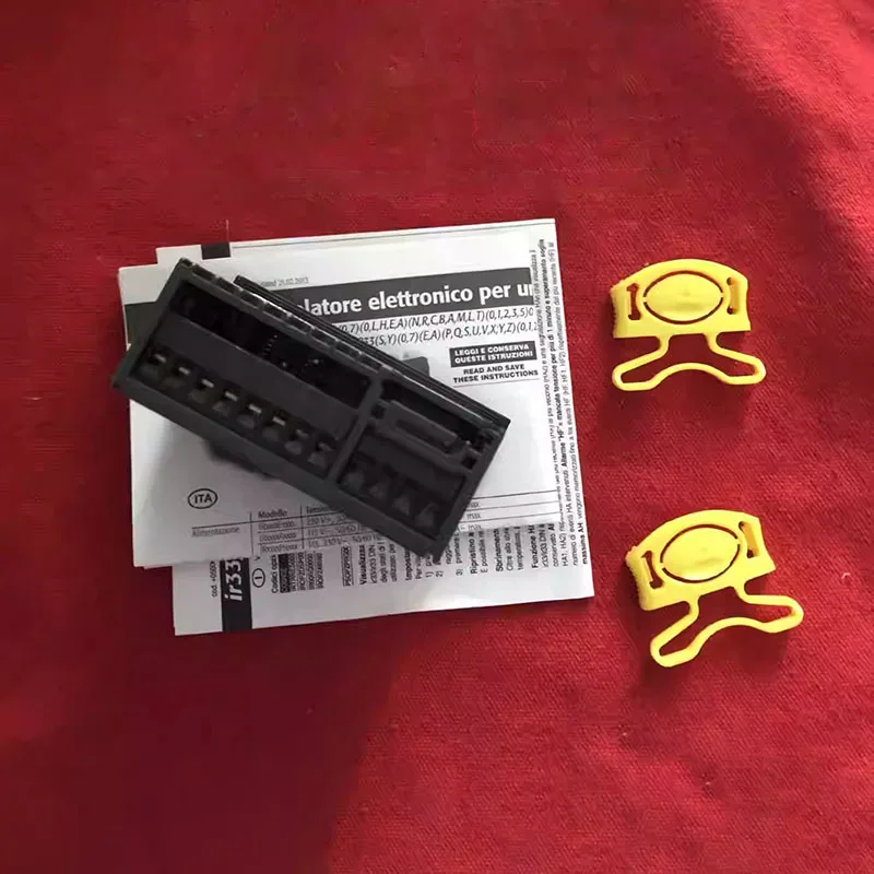 Thermostat IRDIFOENOO Temperature Controller IRDIF0EN00 1PC New For CAREL