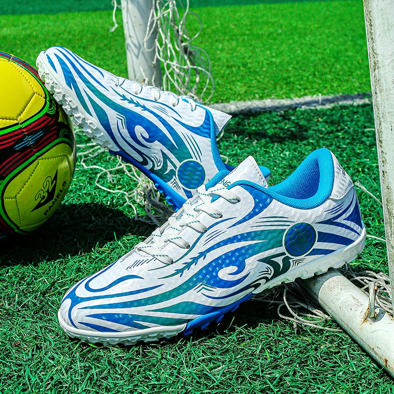 New Men Soccer Shoes Soccer Cleats Outdoor Football Boots Professional Training Futsal Match Grass Unisex Non-slip Breathable