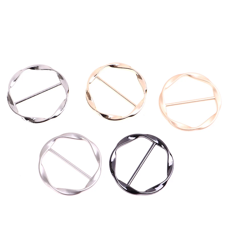 Round Shape Elegant Tee Shirt Clip T-shirt Silk Scarf Decorative Women Hollow Scarves Buckle Brooch Jewelry Clothing Accesories