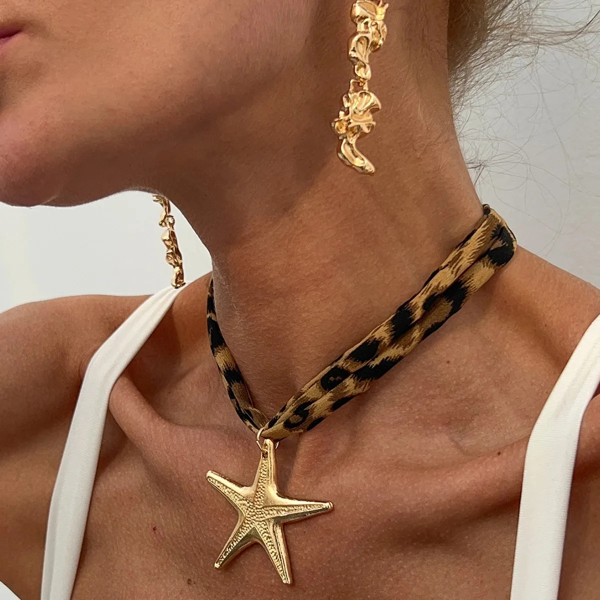 

Ingemark 7 Styles Ethnic Multilayer Velvet Chain Necklace Women 2025 New Fashion Metal Conch Starfish Heart Pendant Neck Jewelry