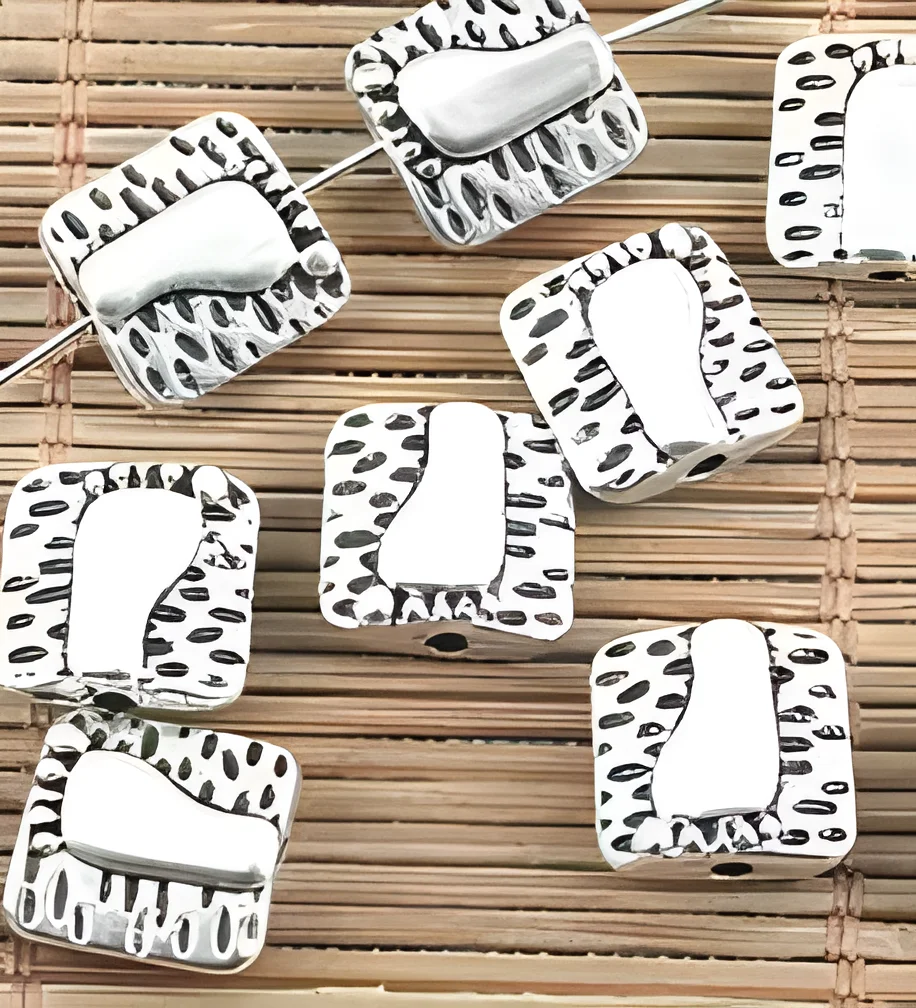 

15pcs 9mm Alloy matel tibetan silver two-side footprint beads HWH0860