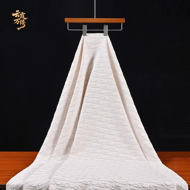 Three-dimensional letter gold thread embossed flower fabric can be cut into aprons dresses tops and other for fashion designers