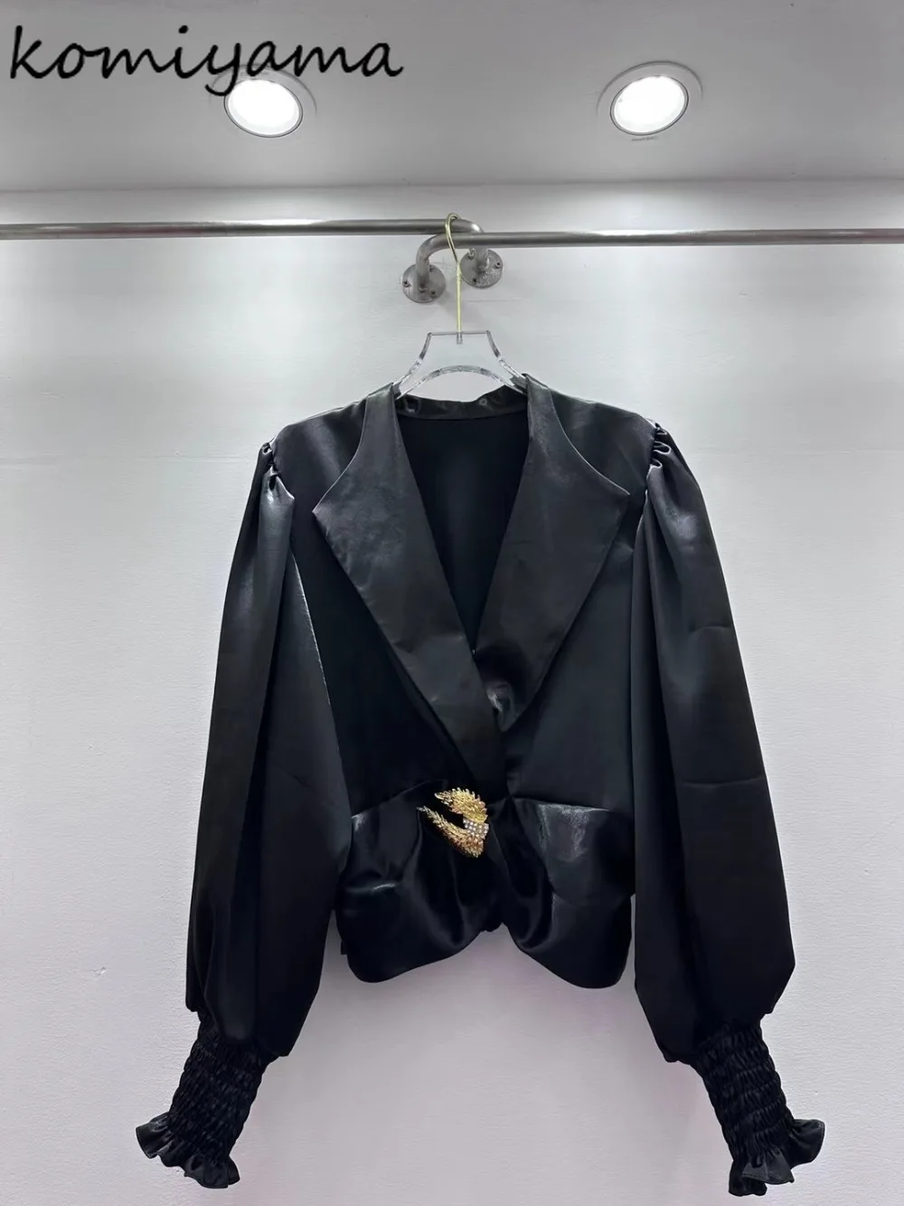 

Suit Collar Woman 2025 Shirts & Blouses Gold Buckle Blusas Long Sleeve Ropa De Mujer Autumn New Camisas Popular Clothing