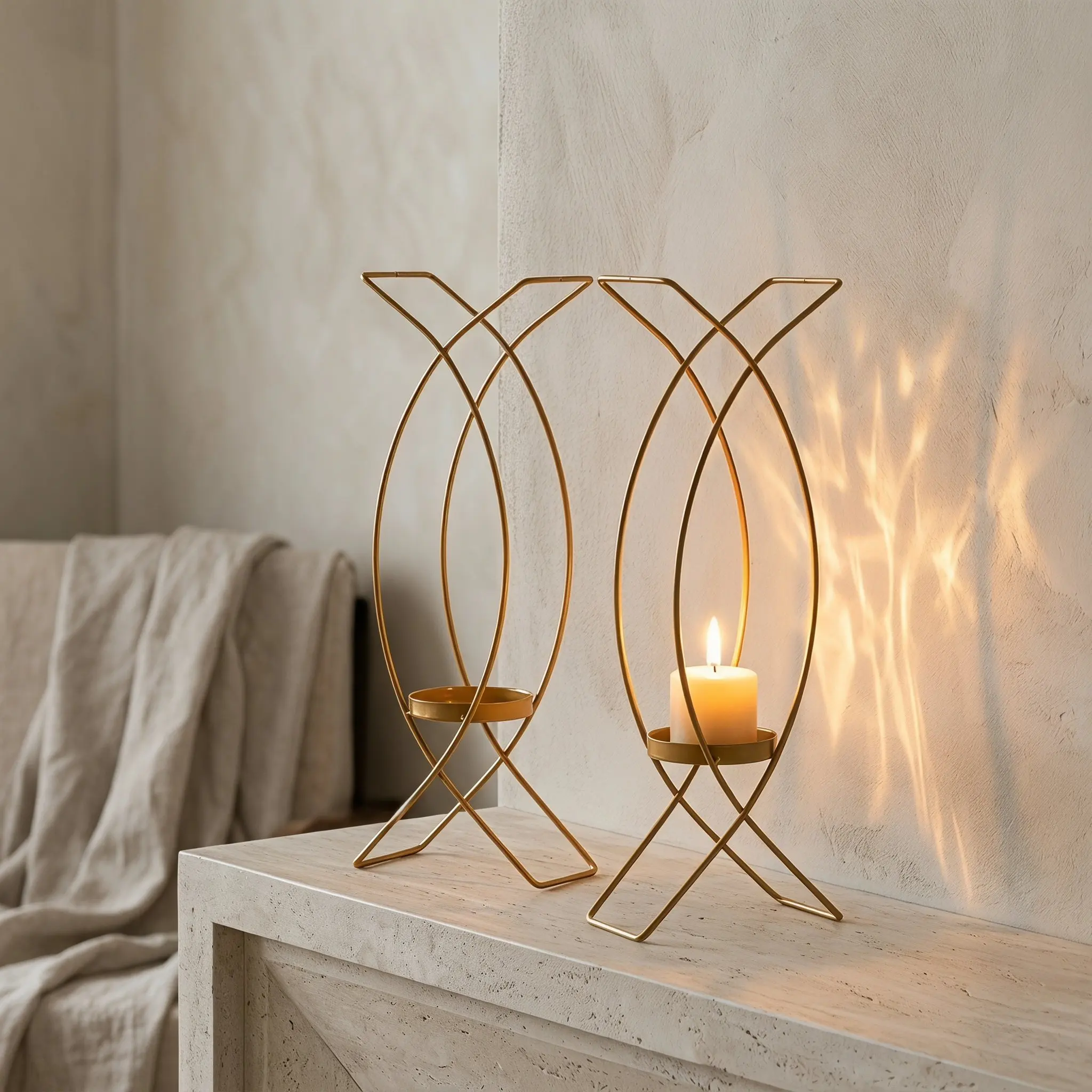 2Pcs Vintage Black Iron Holder Set Retro Metal Taper Stand Stable Dining Table Candlelight Decor