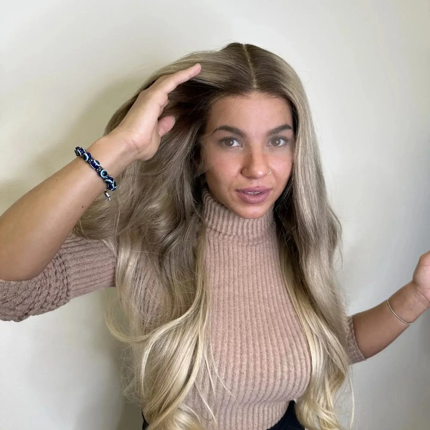 13x4 Ombre Ash Blonde Highlights Synthetic Lace Front Wig Original Factory Cheap Wigs Natural Preplucked Hairline with Baby Hair