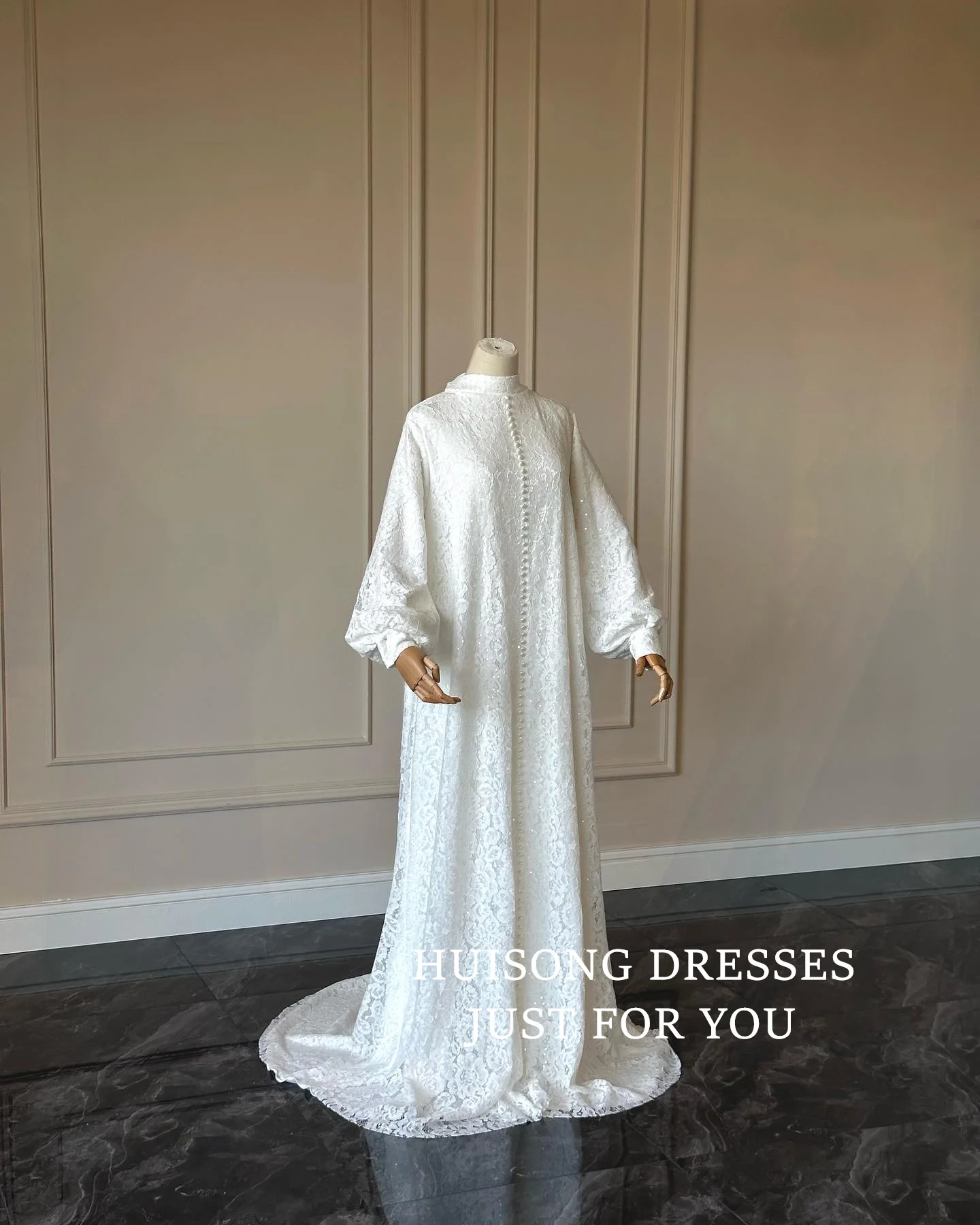 HUISONG Customized Muslim Wedding Dresses Lace Appliques High-Neck Long Sleeves Bride Dress A-Line Modest Long Wedding Gown
