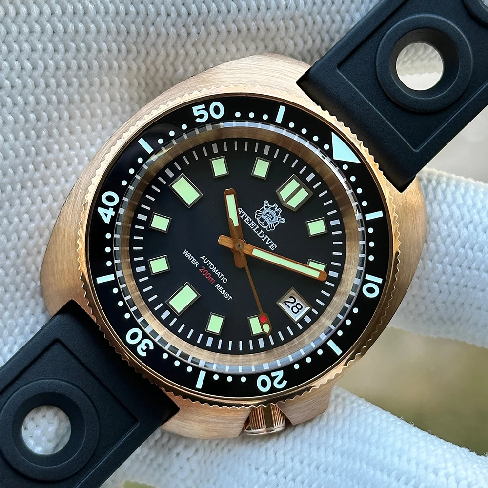 

STEELDIVE SD1970S Men Bronze Dive Watch 200M Water Resistant Ceramic Bronze Bezel NH35 Automatic Dive Watch With Bronze Buckle