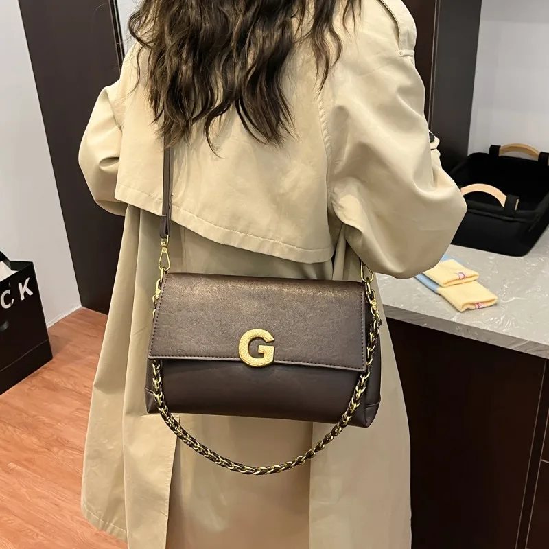 

Модный женский клатч, атласная вечерняя сумка с украшением из стразов, идеально подходит для официальных мероприятий, свадеб и особых случаев