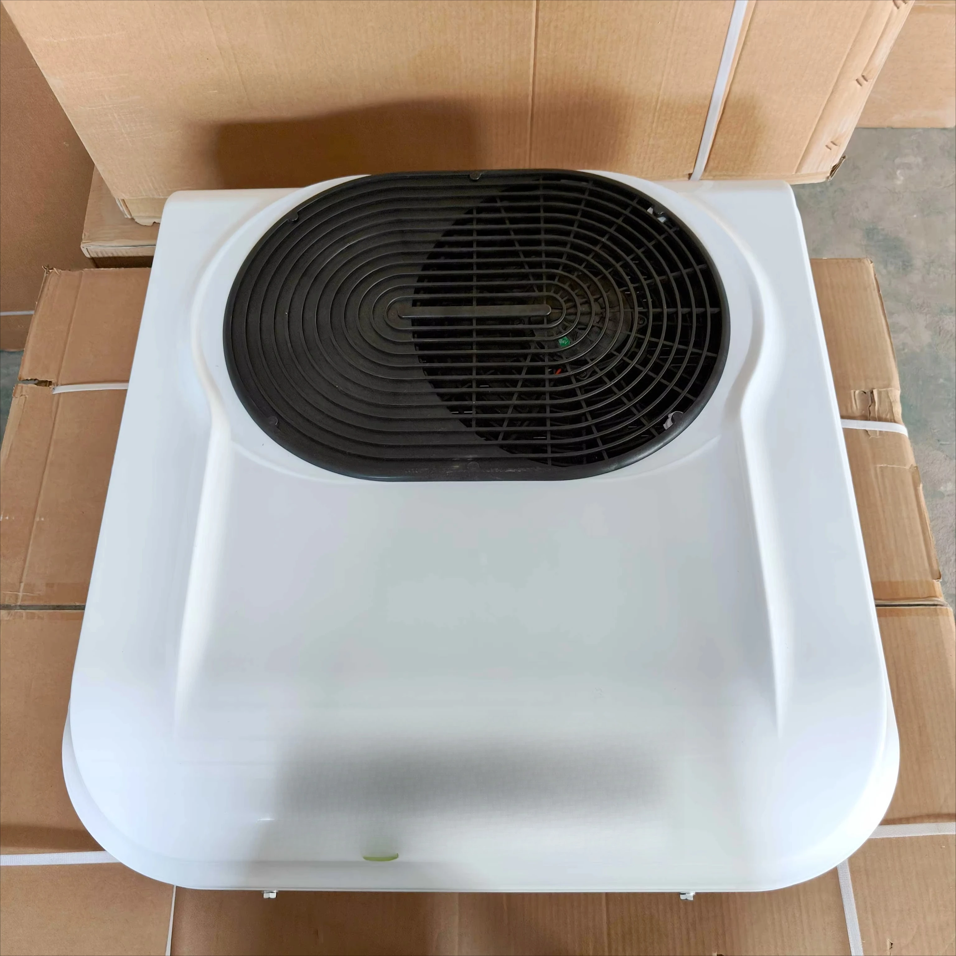 مكيف هواء صغير للتدفئة والتبريد على السطح تيار مستمر 12 فولت 24 فولت مكيف هواء للسيارة لشاحنة قافلة