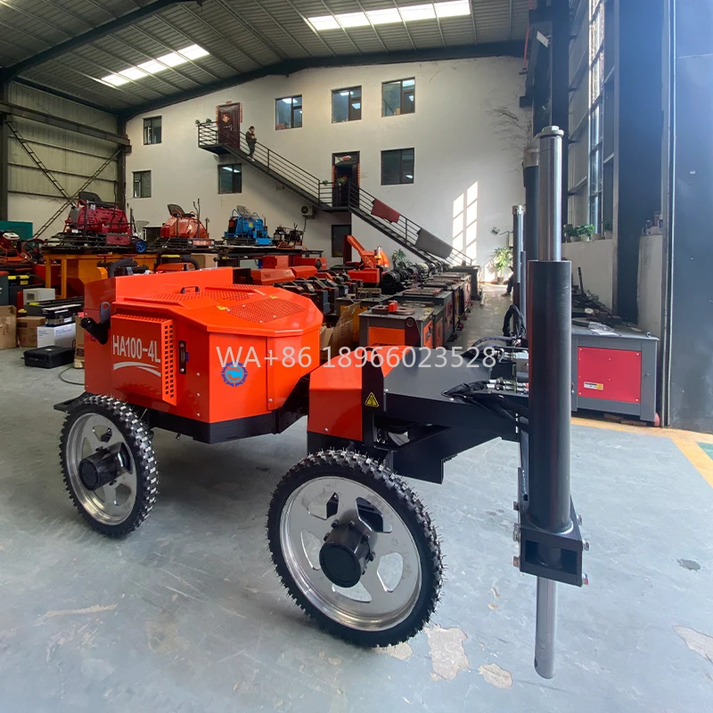 Fahrt auf vierrädriges Vibrationsbeton. Estrich hydraulisch. Nivelliermaschine für den Straßenbau