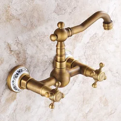 . Grifo giratorio de latón antiguo para cocina, grifería montada en la pared para lavabo de baño, mezclador de fregadero, grúa