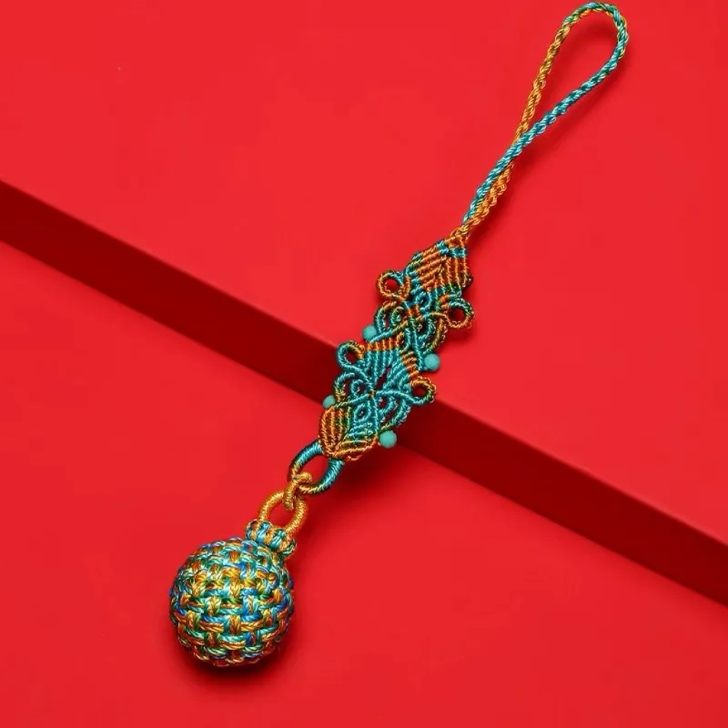 Traditional Handwoven Hydrangea Chinese Knot Wish Fulfilling Keychain Anti Loss Phone Case Charm for Valentine Day Romantic Gift