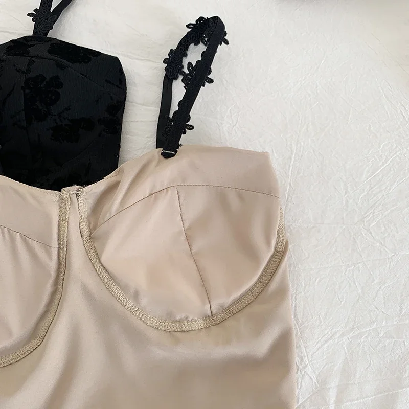 Donna dolce elastico Camis intimo imbottito reggiseno Spaghetti carino Crop top stampa canotte per le donne estate 2024