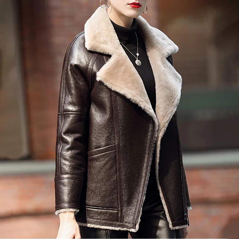 

Lady Sheepskin Leather Jacket Shearing 2022 Winter Thick Warm Coats Pocket Solid Simple Zip Leather Overcoat Fur Lining MH3891L