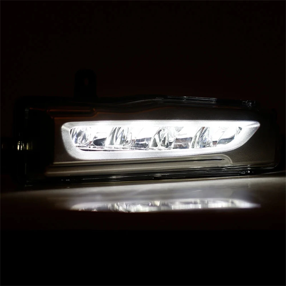 

Новые и качественные передние противотуманные фары LED для BMW X5 X6 X7 G05 G06 G07 2018-2020 63177406365 63177406366