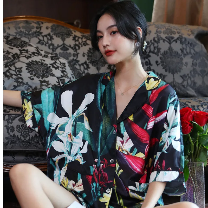 2024 Summer New Arrival Pajamas Women\'s Korean-Style High-End Ice Silk Short-Sleeved Shorts Outwear Home Clothes