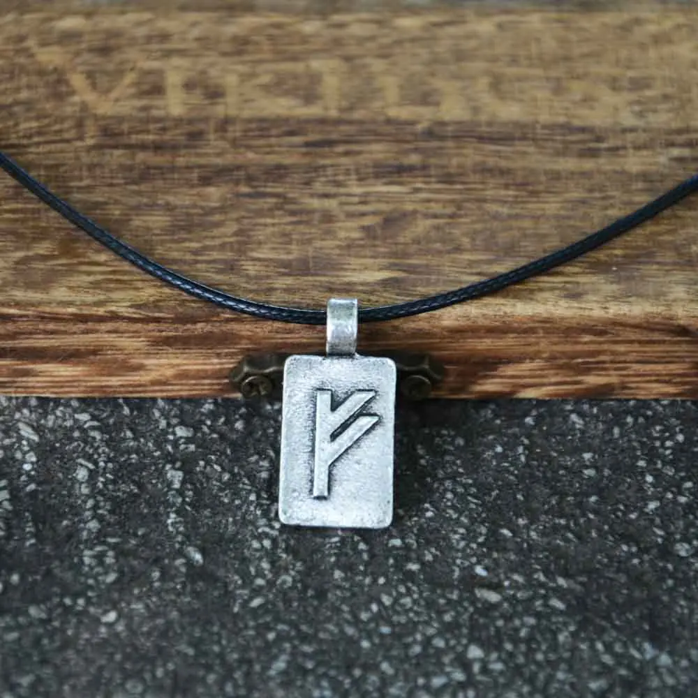 1 Stück kleine nordische Rune Fehu Rechteck Charm Anhänger Wikinger Halskette Talisman Amulett Schmuck