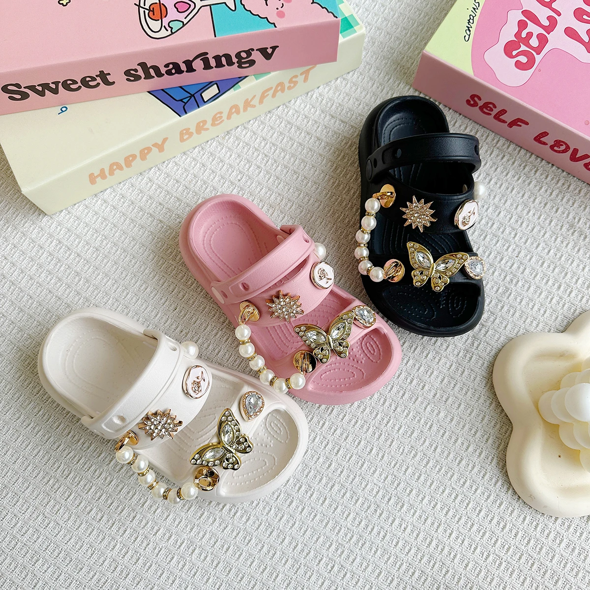 Fashion Hot-Selling Cartoon Short Pearl Gold Butterfly Parent-Child Slippers New Flat-Soled Boys' and Girls' Non-Slip Soft-Soled Sandals 811