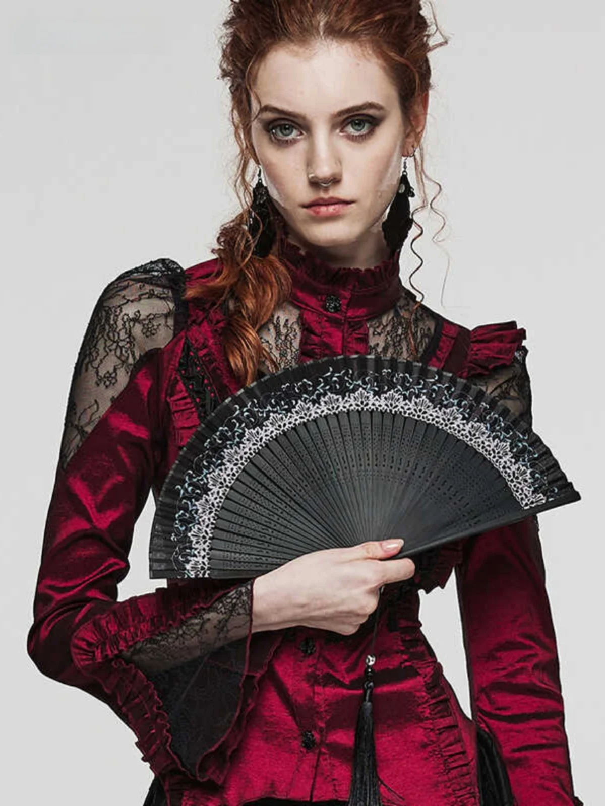 Eventail-gothique-sculpte-de-style-chinois-accessoires-de-photographie-pour-spectacle-de-mariage-nouveaux-accessoires-classiques-chapeau-ceinture-et-echarpe-tendance