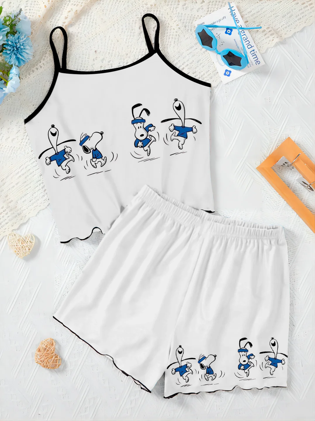 Disney-Conjunto feminino de duas peças com guarnição de alface, superior e inferior curtos, vestido deslizante, camiseta doméstica, terno elegante, peças Disney