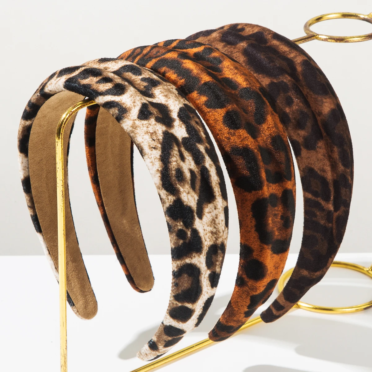 European And American New Retro Leopard Print Concave Convex Design Headband Printed Velvet Wide Edge Hong Kong Style Fashionabl
