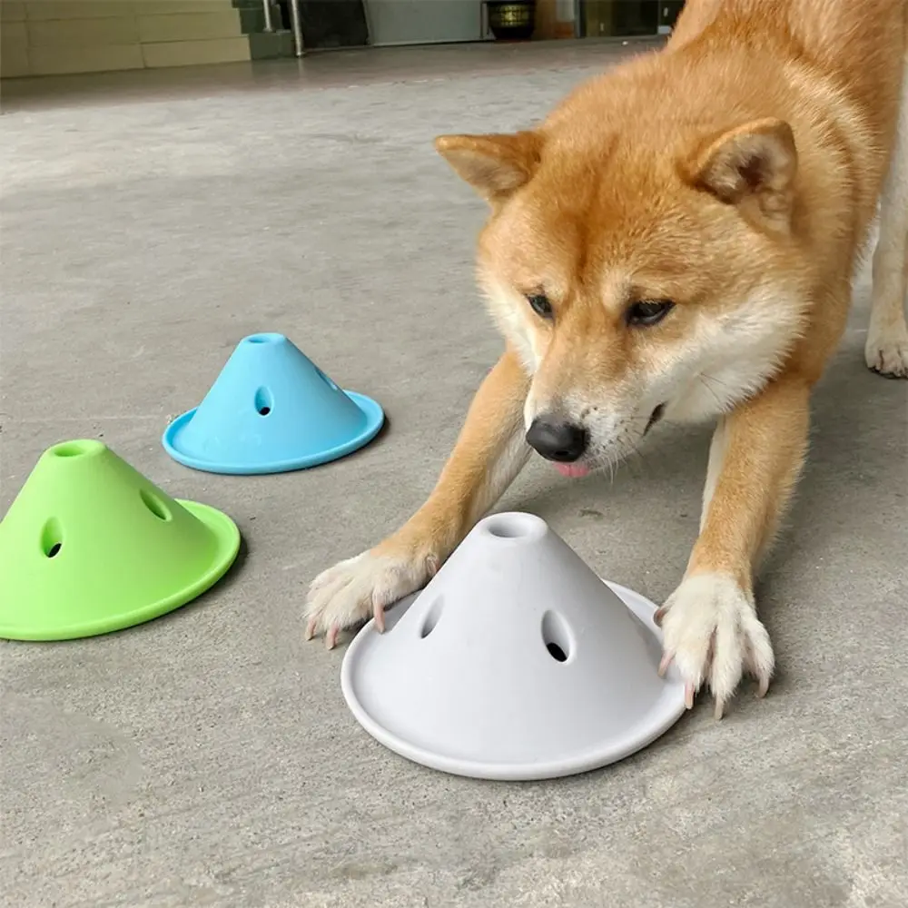 

Funny Silicone Dog Feeding Licking Bowl Soft Bite Resistant Dog Hiding Food Toys Cone Shape Dog Slow Food Bowl For Dogs Puppy