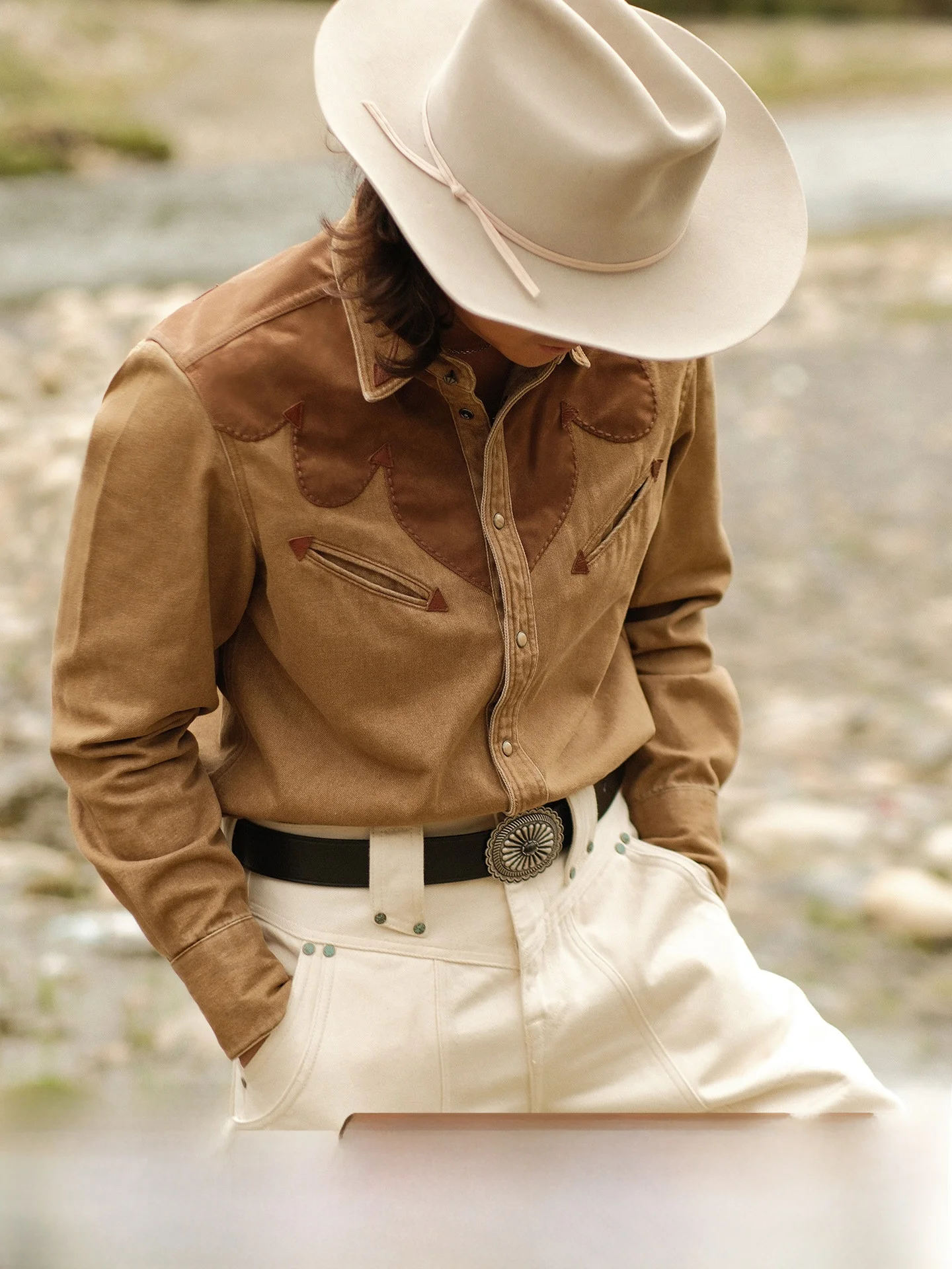 

Молодежная трендовая рубашка в западном стиле из замши и хлопка с лоскутным узором, узким кроем и длинными рукавами, износостойкая