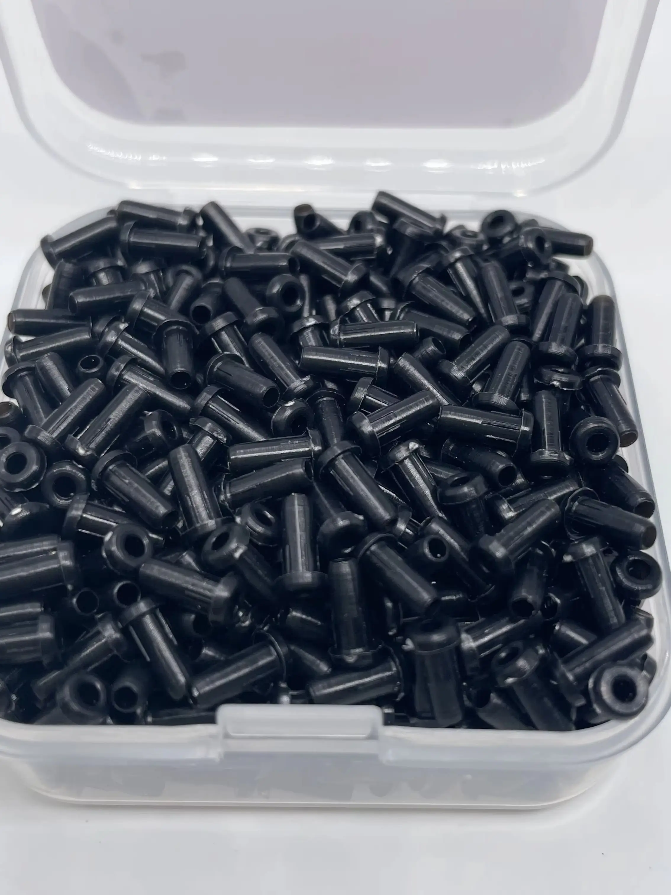 aef-badminton-racket-single-hole-double-hole-grommets-eyelets-premium-black-pack