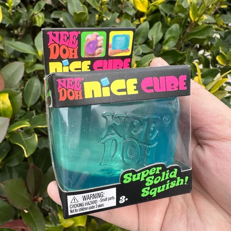 Schylling Needoh Nice Cube Sensorisches Fidget-Spielzeug Stressabbau Quetschbarer Würfel Anti-Angst Konzentrationsspielzeug für Erwachsene ADHS Autismus