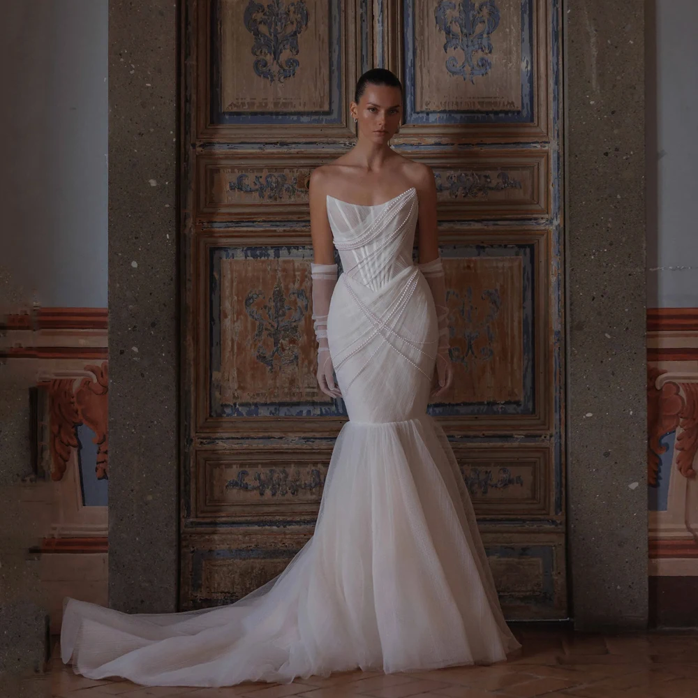 우아한 머메이드 여성 웨딩드레스 2025 신부 백리스 튤 스트랩리스 브라이덜 가운 슬리브리스 비딩 스윕 트레인 맞춤 제작