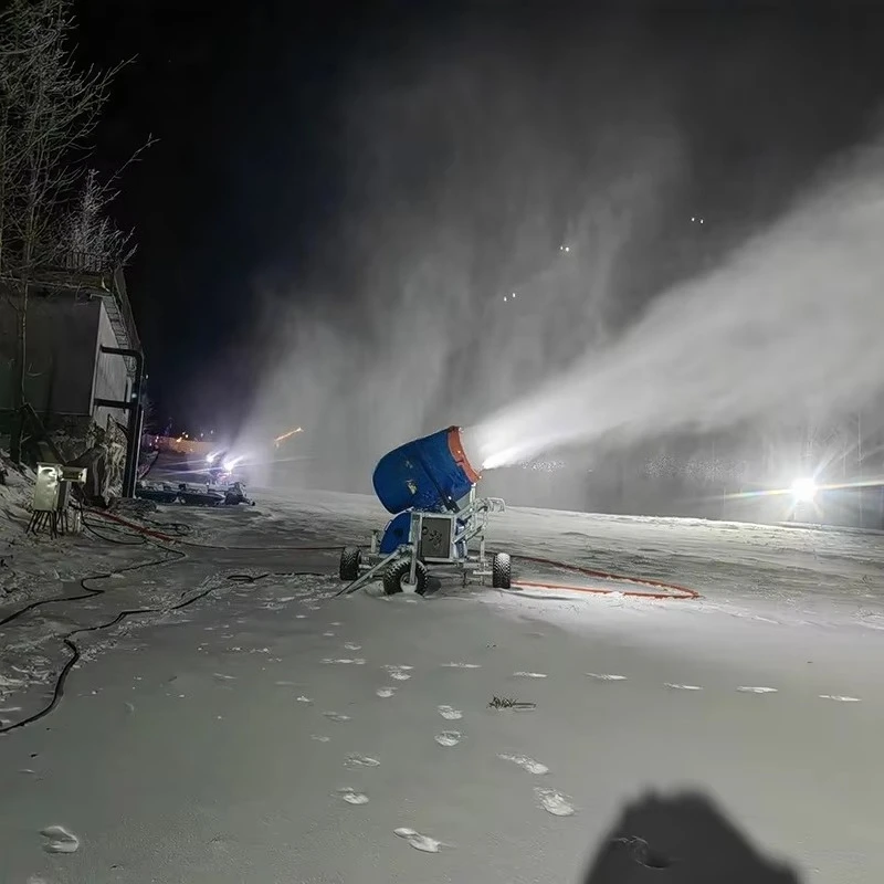 High Output Snow Making Machine Good Snow Quality Winter Movable Automatic Snow-making Equipment Snow Making Machine for Mexico