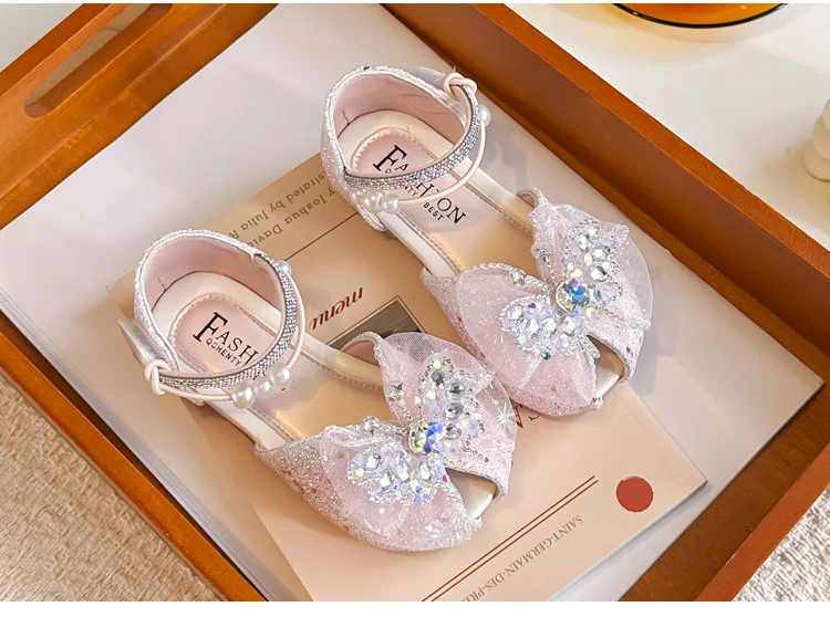 Mädchen-Sandalen im Prinzessinnen-Stil, Glänzende Schmetterlings-Kindersandalen, Sommer 2026 Neuheit, Tanzschuhe für Kinder mit Weicher Sohle – Detail 14