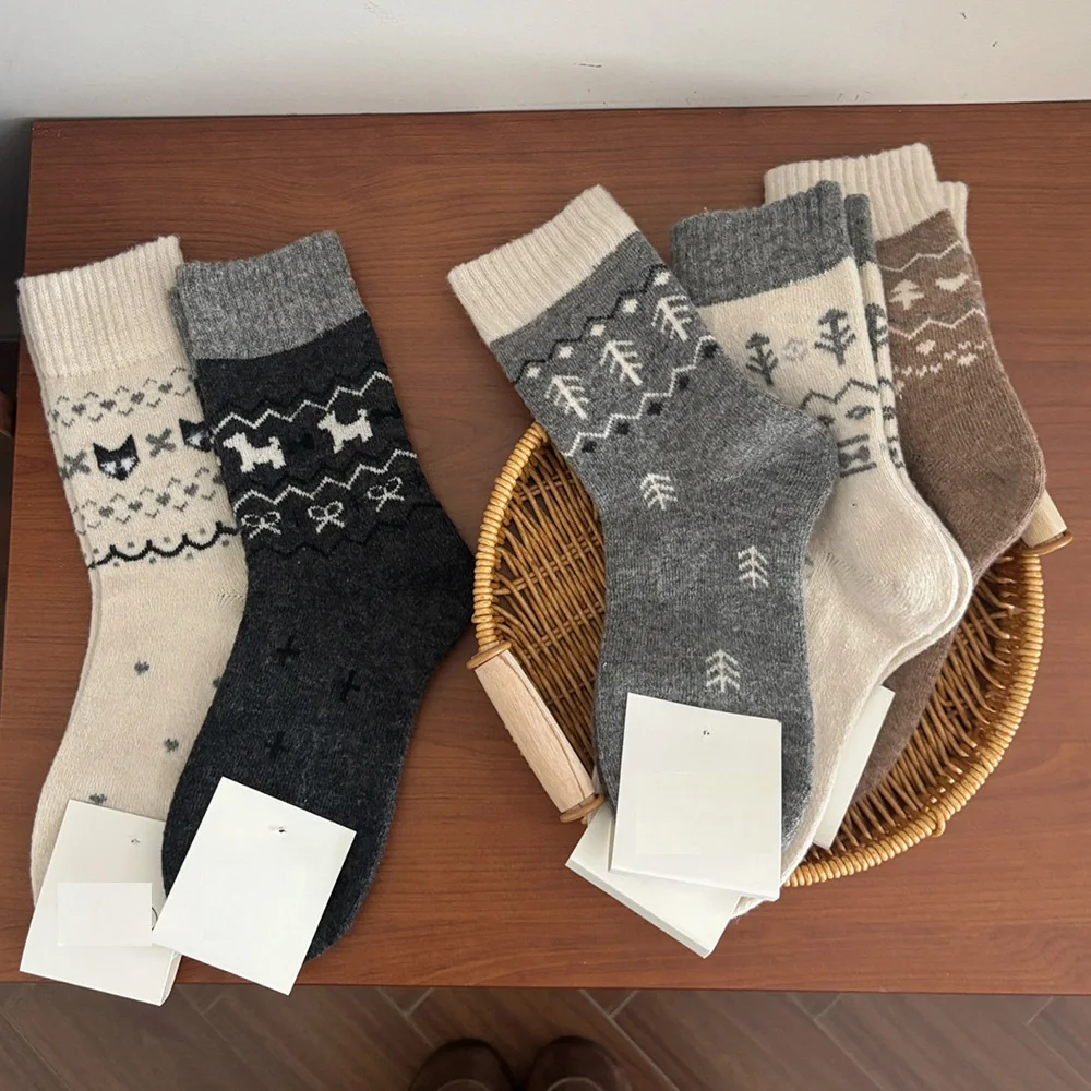 new delivery young girl fashion socks Teenagers autumn winter spring sock 5pair/lot  cartoon students black adolescent